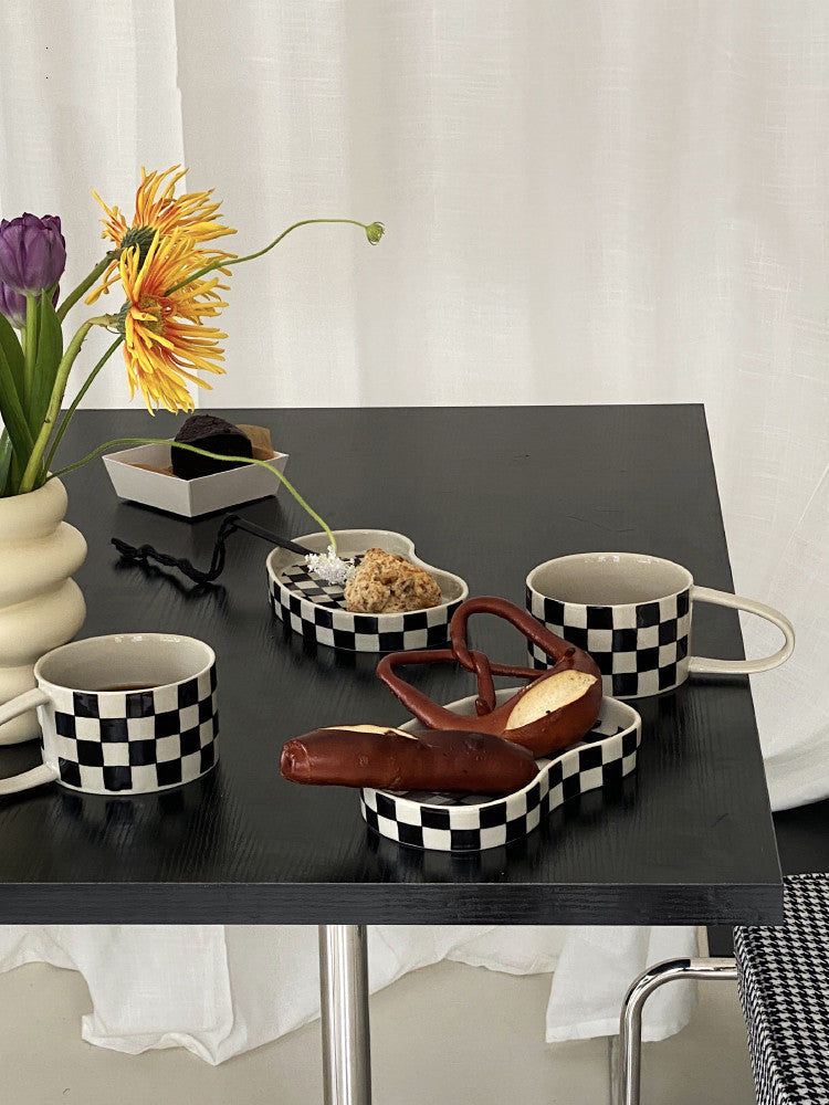 Design Black And White Checkerboard Mug Coffee Cup