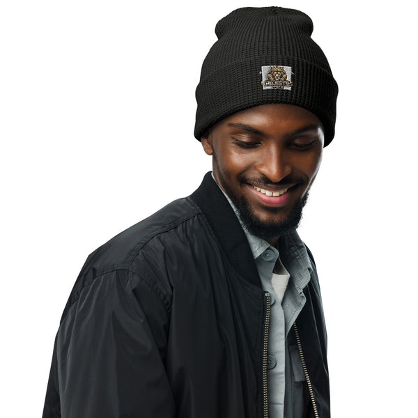 black on black beanie​
